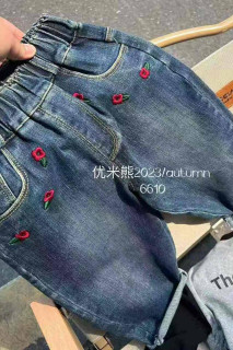شلوار جین بچگانه وارداتی | گلدوزی کمر کش | 2 تا 6 سال